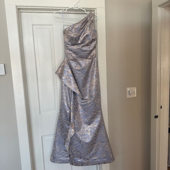 Teri Jon by Rickie Freeman designer evening gown
